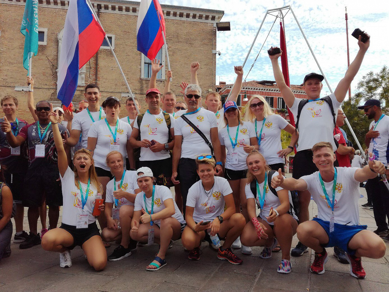 ЭЦМ-Смоленск: Участие в Клубном Чемпионате Мира 2017г. по гребле на лодках класса "Дракон".